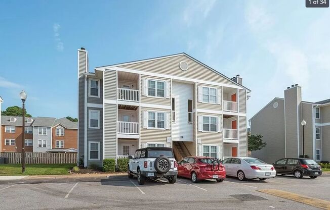 2 bedroom 2 full bath condo close to the beach