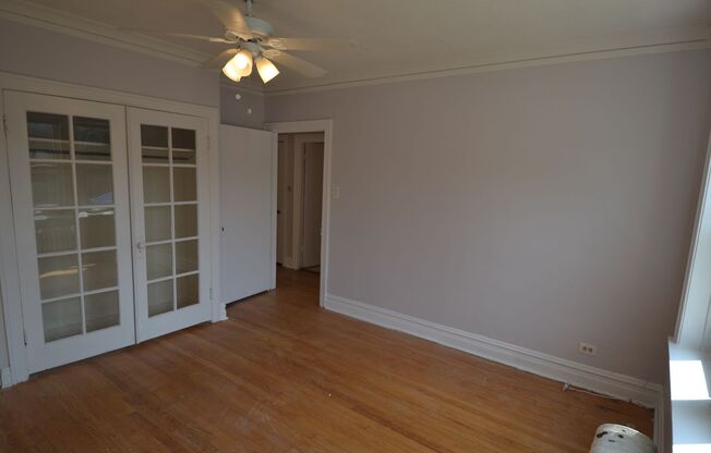 2 beds, 1 bath, 950 sqft, $1,700, Unit 4407-1A