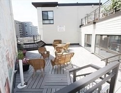 1 bed, 1 bath, 400 sqft, $2,700, Unit 303