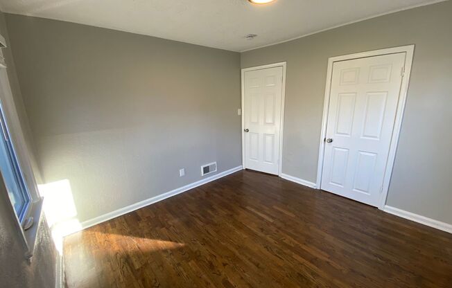 3 beds, 1 bath, $1,395