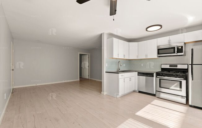 (Anna) 11133 Cumpston Street