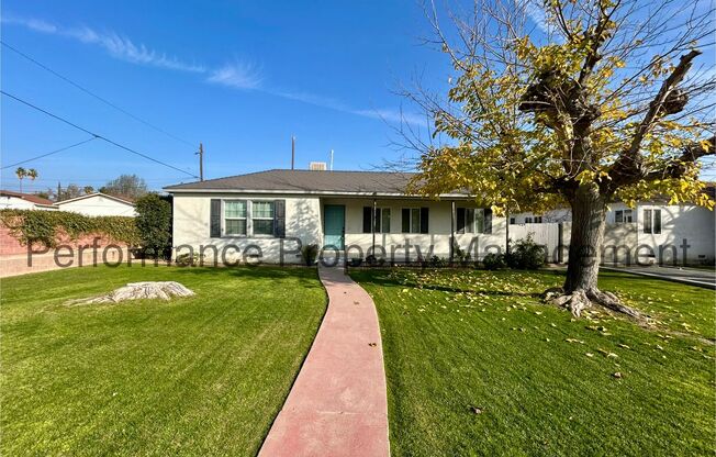 Cozy 3 Bed/1 Bath NE Bakersfield Home w/ Security Deposit Alternative Option