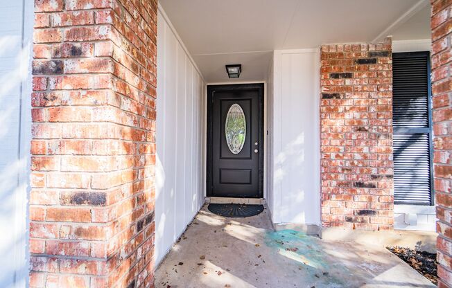 Updated 4 Bed / 2 Bath Home in Northwest San Antonio