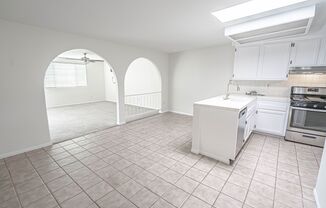4 beds, 2 baths, $4,100