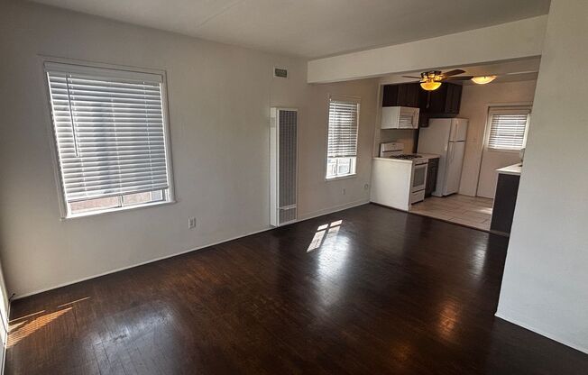 Charming and Bright 2 bed 1 bath in Point Loma