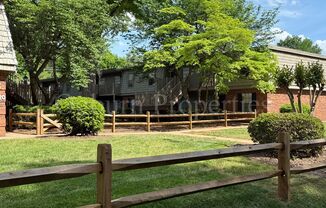 3824-F Country Club Rd-2BR/1BA-APT!!!