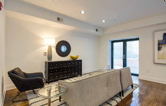 2 beds, 2 baths, 1,297 sqft, $2,677, Unit Annex T04