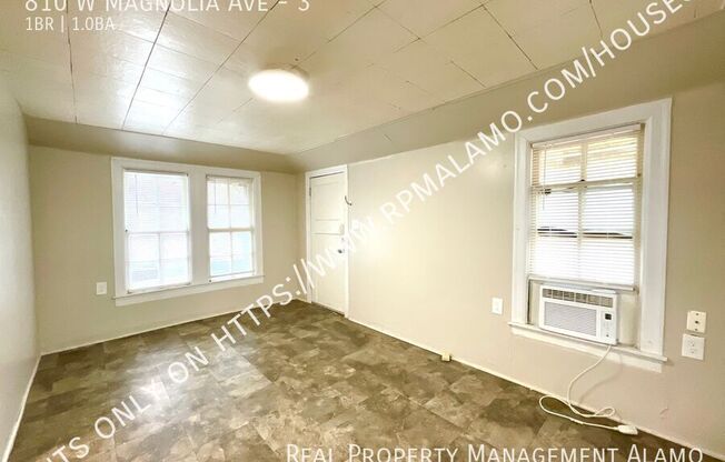 810 W MAGNOLIA AVE