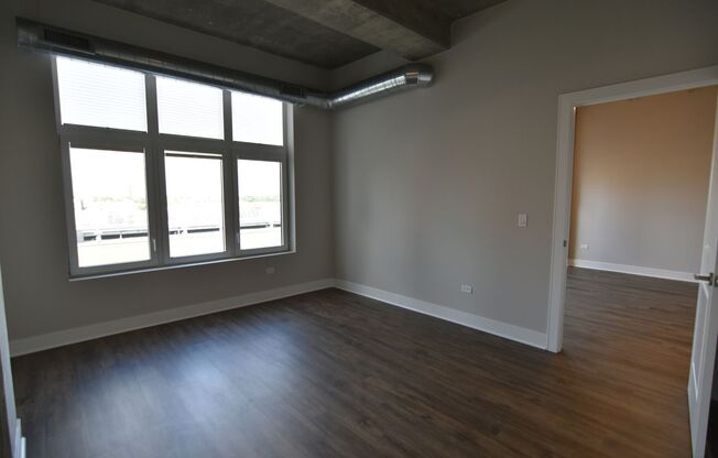1 bed, 1 bath, 713 sqft, $3,200, Unit 3833-707