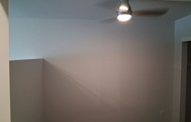 1 bed, 1 bath, 587 sqft, $1,675, Unit 414