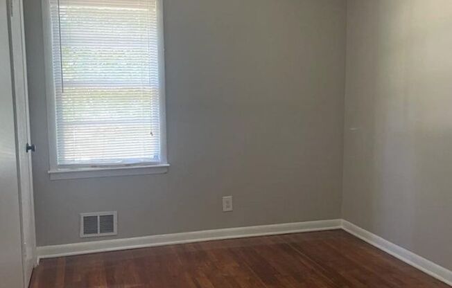 Charming 3-Bedroom Home with Ample Space - Move in by 10/30/24 and get $100 GC