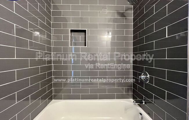 3 beds, 2.5 baths, 1,634 sqft, $2,899, Unit 19