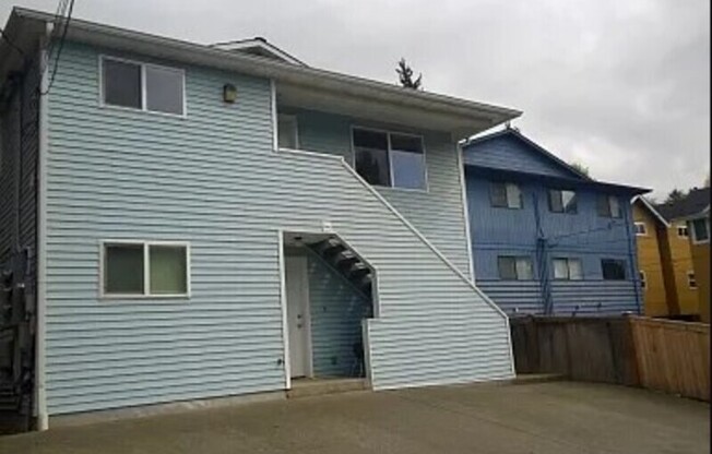 5215 38 AVE SW