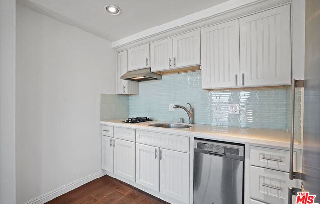 Studio, 1 bath, 481 sqft, $2,200, Unit 1409