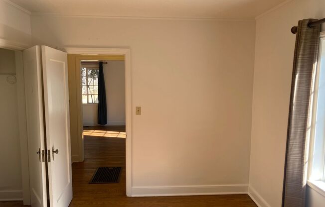 1 bed, 1 bath, $1,175, Unit 1034 - Madison