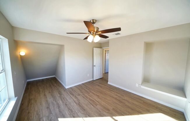 3 beds, 2 baths, $1,650