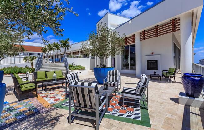 Hermitage_Apartments_Amenity_11_Saint_Petersburg_FL