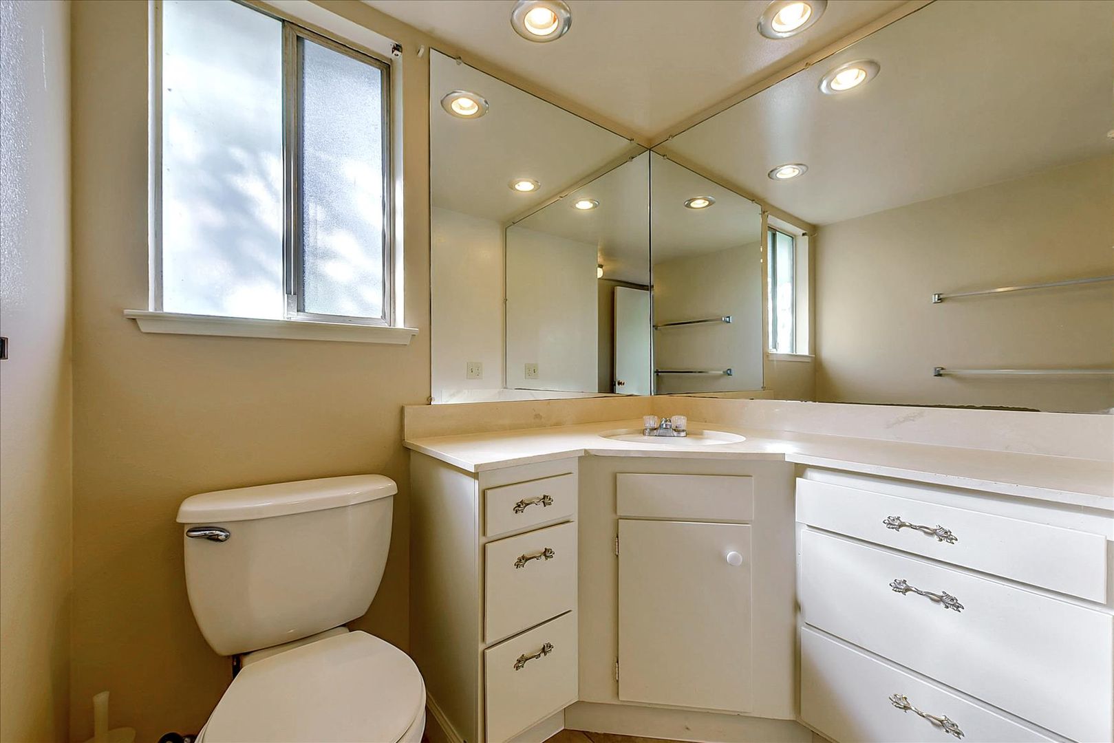 3 beds, 2 baths, $5,500