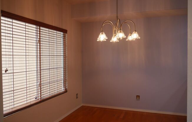 4 Bed / 3.5 Bath in University Park with AC