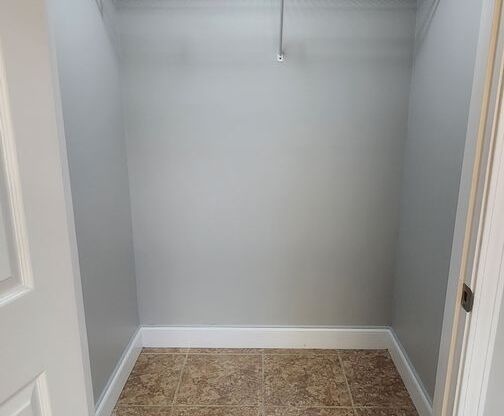 Studio, 1 bath, 750 sqft, $1,150, Unit Studio 5