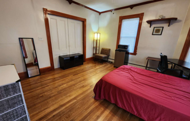 8 Price St Master Bedroom