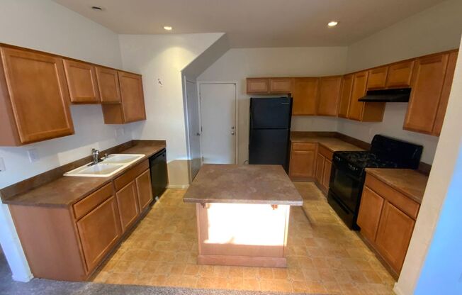 SOUTHERN HIGHLANDS CORNER LOT IN GATED COMMUNITY