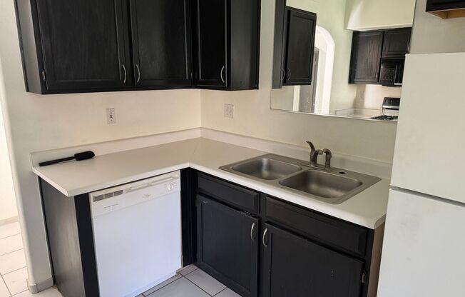 Single story condo conveniently locates just South of The Strip