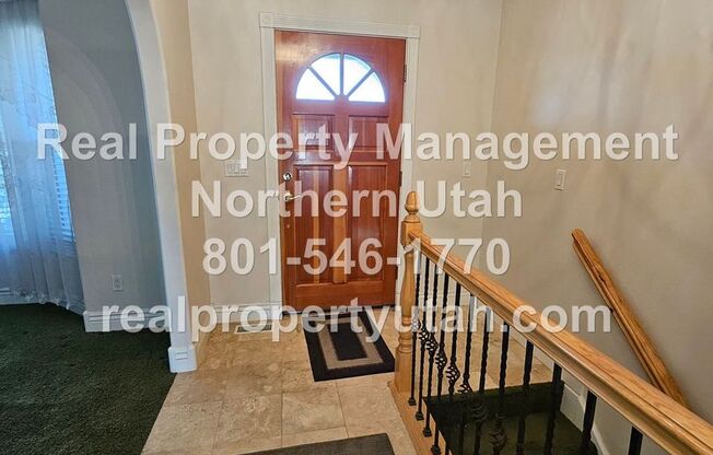 3 beds, 2.5 baths, $2,200