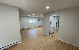 2 beds, 1 bath, $1,750, Unit F01