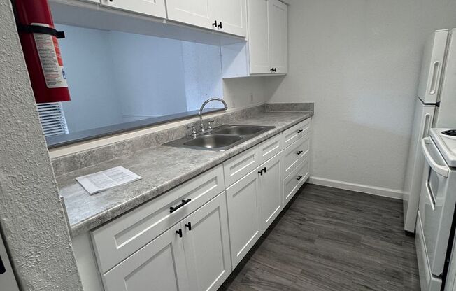 2 beds, 1 bath, 992 sqft, $1,250, Unit 328