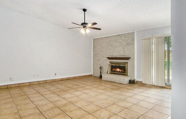 Beautifully crafted 3-2-2 in Arlington with Fridge included!