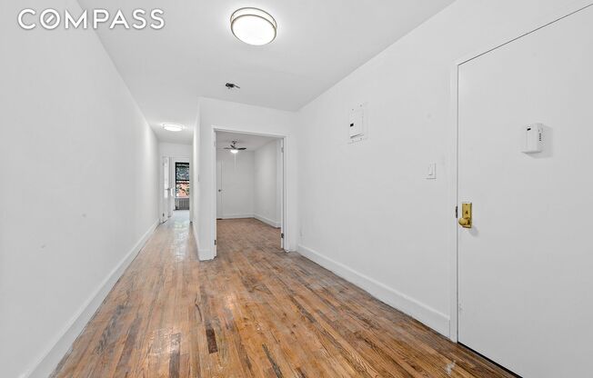 316 W 19 ST