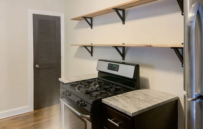 Studio, 1 bath, 460 sqft, $1,595, Unit 857-3S