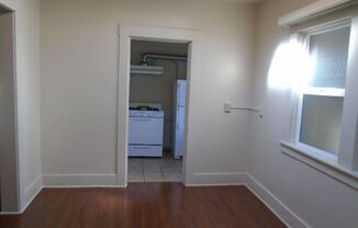 Studio, 1 bath, 392 sqft, $1,350, Unit #22