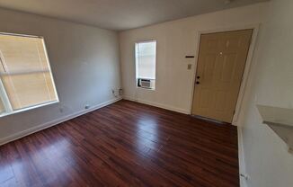 527 WALTON AVE