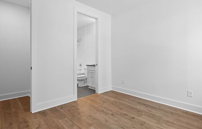 3 beds, 3.5 baths, $3,000, Unit Unit 12
