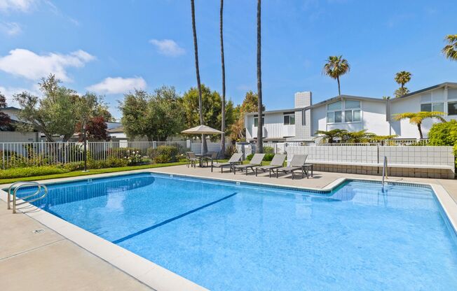 Prime Location in Newport Beach – Fully Furnished 3-Bedroom Home!