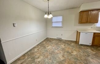 3 beds, 1 bath, $1,250