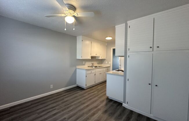 2 beds, 1 bath, 752 sqft, $1,495, Unit CA-30