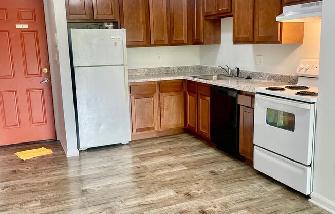 2 beds, 1 bath, 950 sqft, $1,295, Unit #303