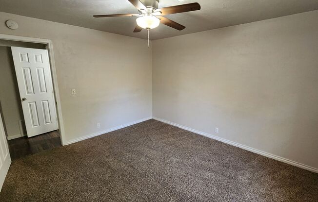 3 beds, 1 bath, $1,595