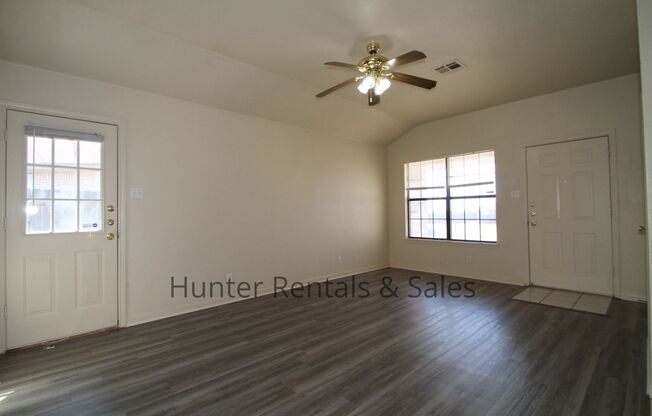 3 beds, 2 baths, $1,195