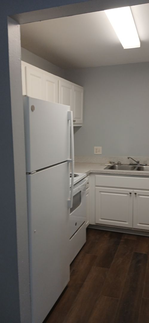 3 beds, 2 baths, 1,200 sqft, $1,500, Unit 239