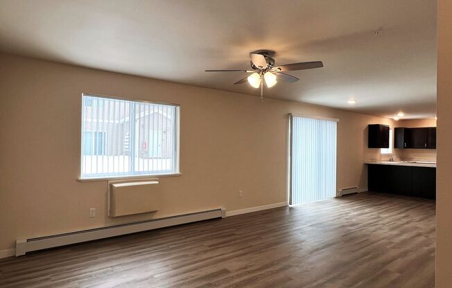 2 beds, 1.5 baths, 1,360 sqft, $1,675, Unit AT 709-35