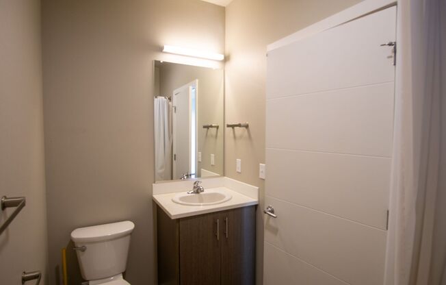 Studio, 1 bath, $1,295