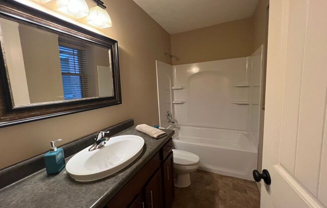 2 beds, 2 baths, 1,250 sqft, $1,695, Unit Unit 304 B1250