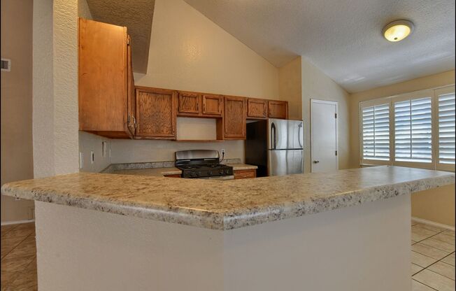 3 beds, 2 baths, $1,685