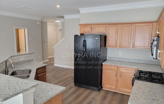 Gorgeous Home in Quiet Neighborhood with Swimming Pool in Fairburn!