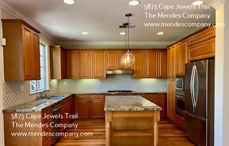 Spacious 4BR/3BA Plus a Loft Home in Carmel Valley!! Available on 11/4!!