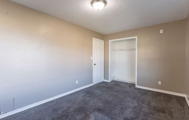 4 beds, 1 bath, $1,250